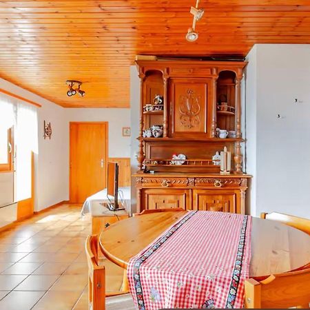 Gemuetliche Wohnung Mit Traumaussicht! Albinen Екстериор снимка