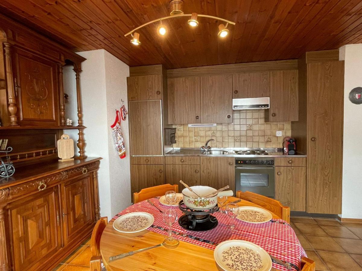 Gemuetliche Wohnung Mit Traumaussicht! Albinen Екстериор снимка
