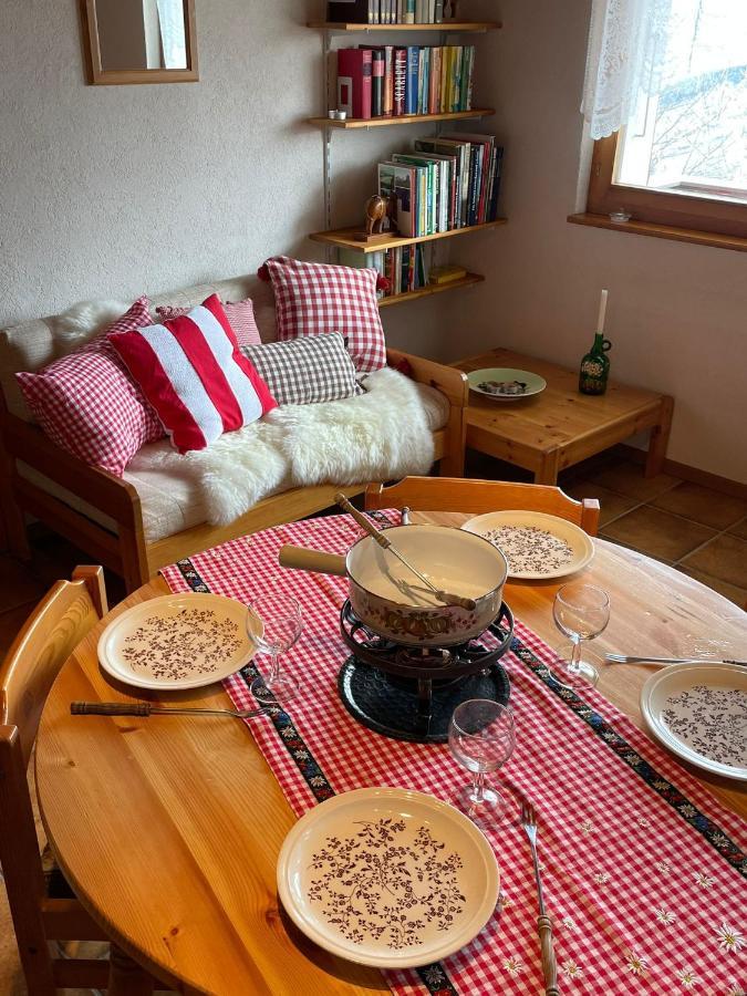 Gemuetliche Wohnung Mit Traumaussicht! Albinen Екстериор снимка